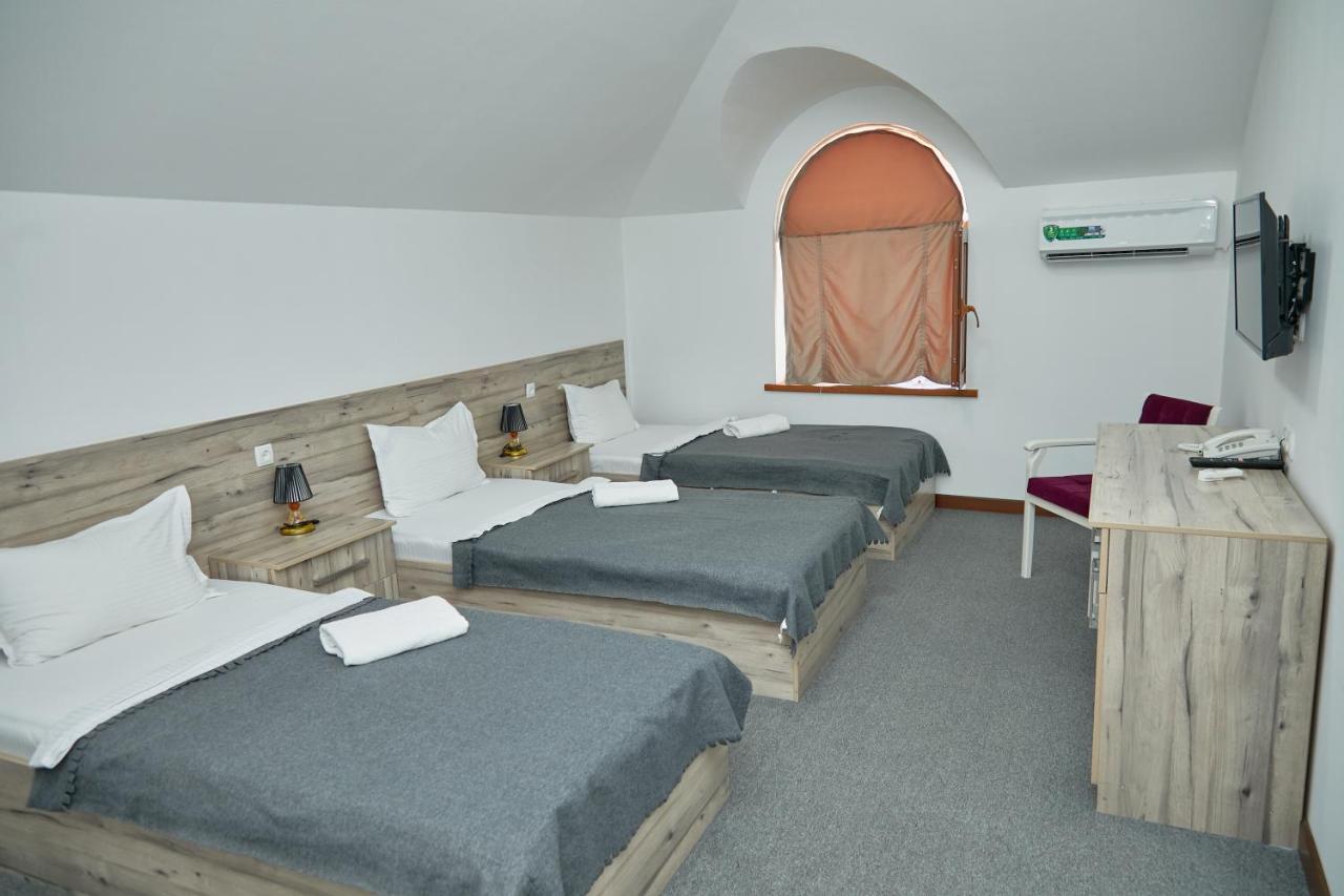Hotel Muqaddas ซามาร์คันด์ ภายนอก รูปภาพ