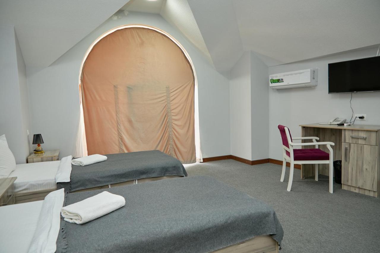 Hotel Muqaddas ซามาร์คันด์ ภายนอก รูปภาพ