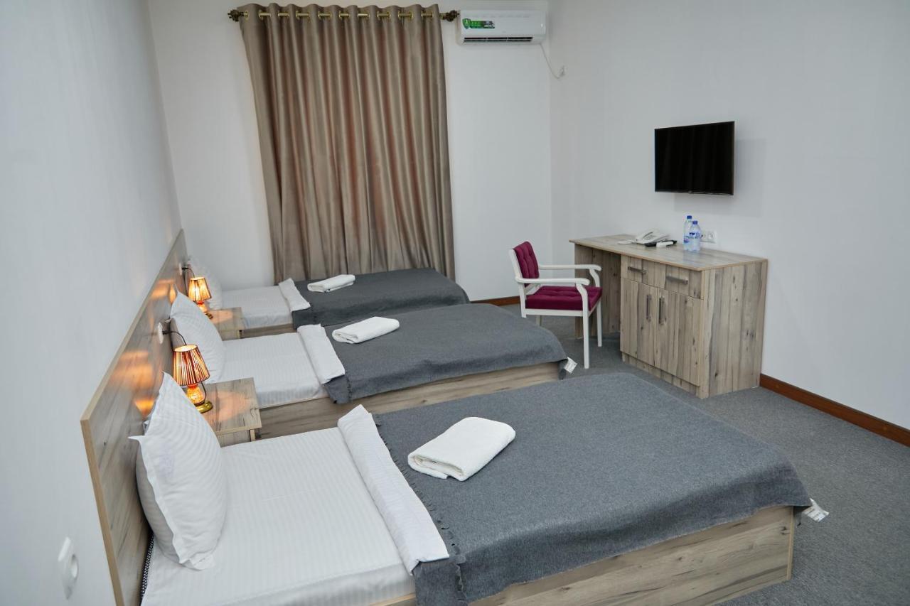 Hotel Muqaddas ซามาร์คันด์ ภายนอก รูปภาพ