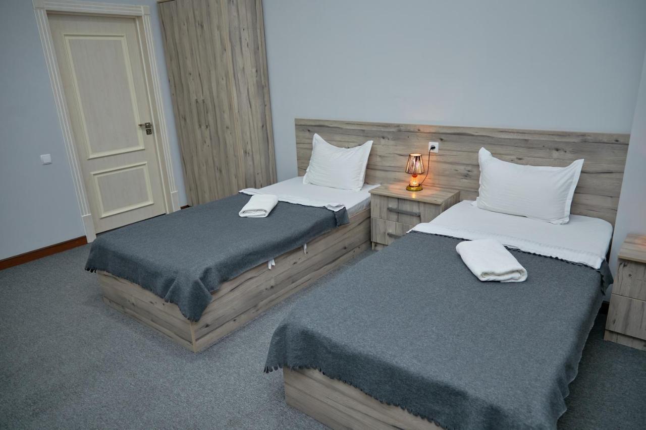 Hotel Muqaddas ซามาร์คันด์ ภายนอก รูปภาพ